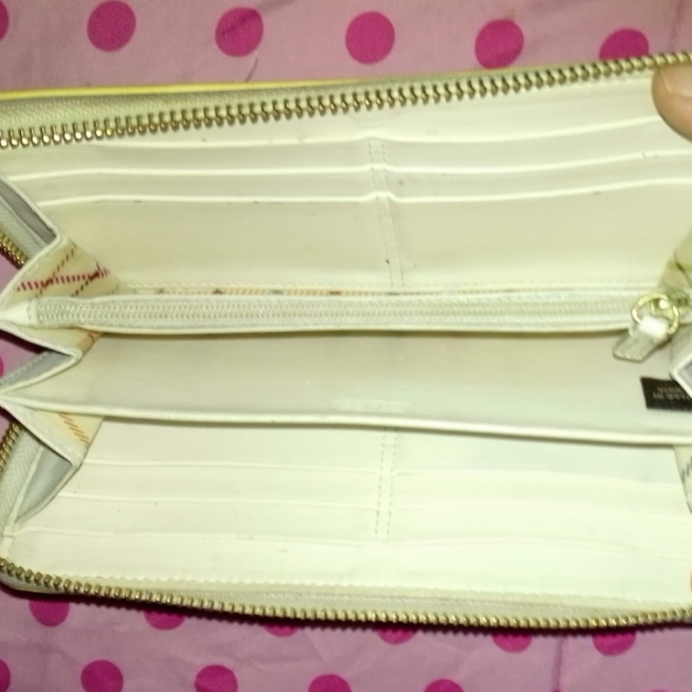 Tan and white leather coach wallet - Picture 4 of 8